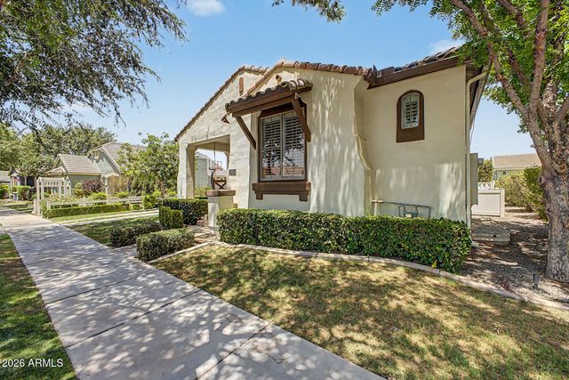 2850 E CAMELLIA Drive, Gilbert, AZ 85296