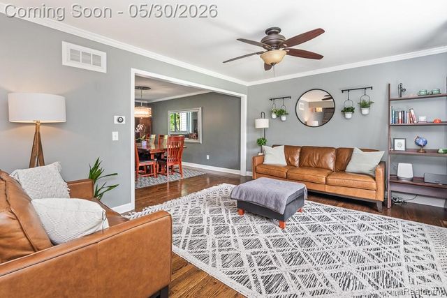 1847 Lyster Lane, Troy, MI 48085
