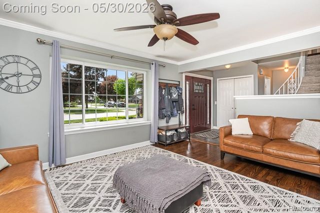 1847 Lyster Lane, Troy, MI 48085