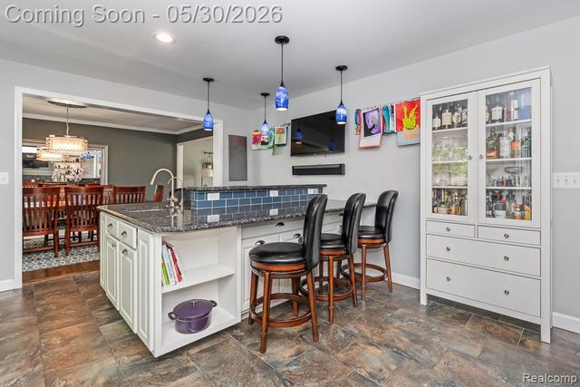 1847 Lyster Lane, Troy, MI 48085