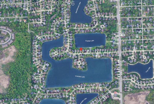 1847 Lyster Lane, Troy, MI 48085