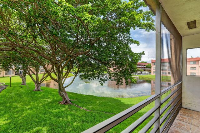 9141 Sunrise Lakes Boulevard 210, Sunrise, FL 33322