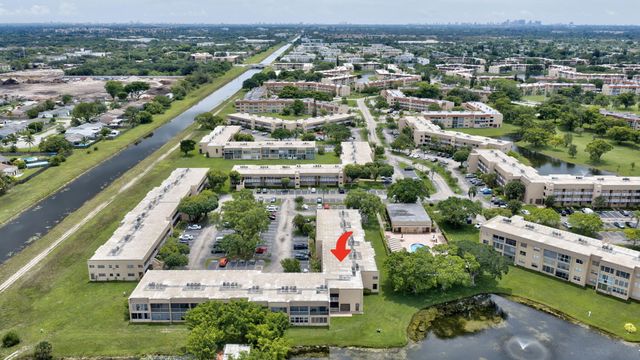 9141 Sunrise Lakes Boulevard 210, Sunrise, FL 33322