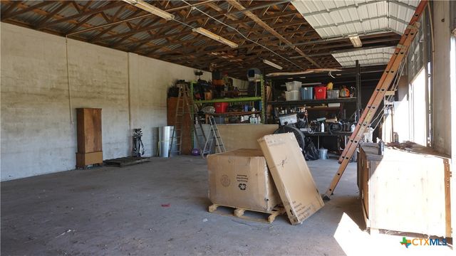 702 Clay Drive, Victoria, TX 77904