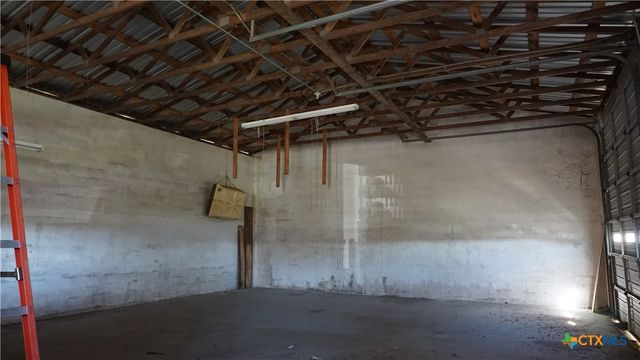 702 Clay Drive, Victoria, TX 77904