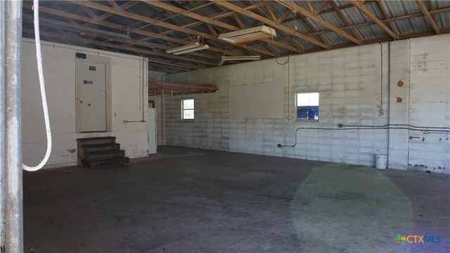 702 Clay Drive, Victoria, TX 77904