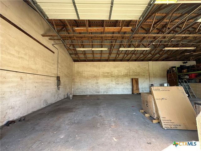 702 Clay Drive, Victoria, TX 77904