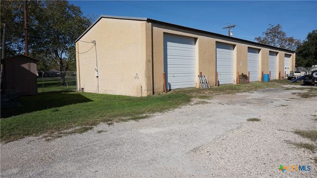702 Clay Drive, Victoria, TX 77904