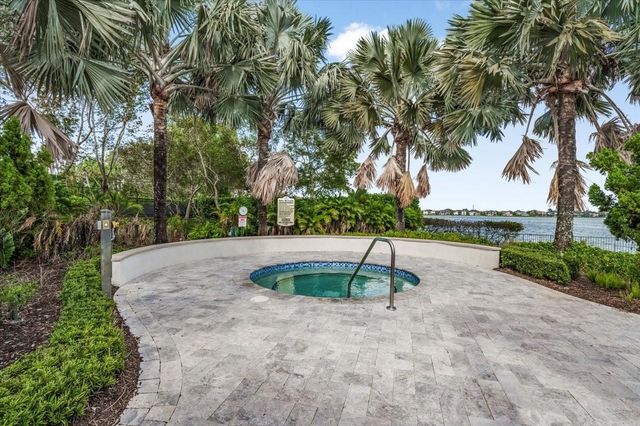 9010 E Watercrest Cir, Parkland, FL 33076