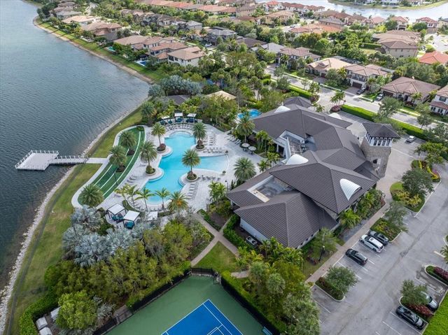 9010 E Watercrest Cir, Parkland, FL 33076