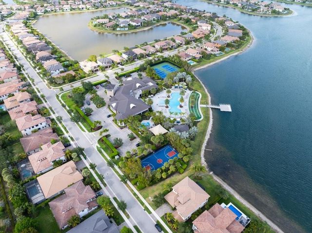 9010 E Watercrest Cir, Parkland, FL 33076