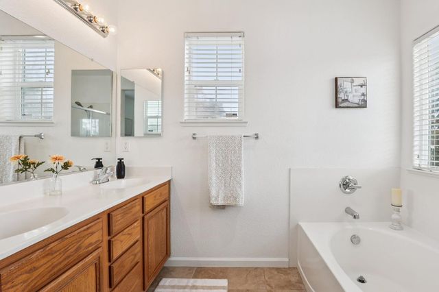 660 Bramblewood Ave, Lathrop, CA 95330