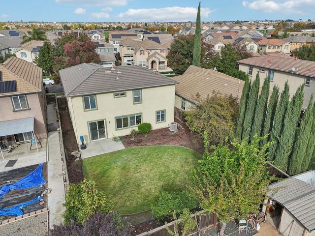 660 Bramblewood Ave, Lathrop, CA 95330