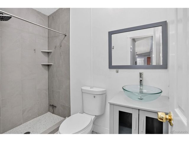 5665 Bryant St, Denver, CO 80221