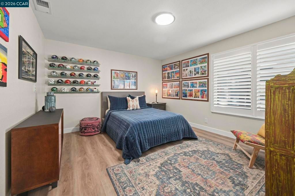 Image 18 of property listing at 1713 1713 Geary Rd, Walnut Creek, CA 94597