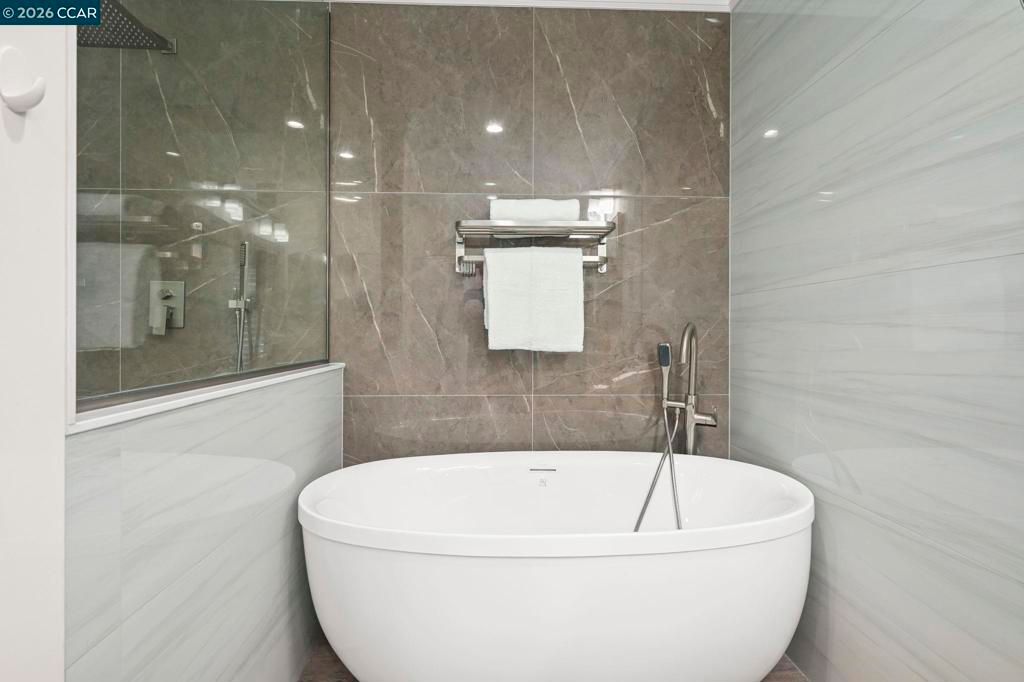 Image 21 of property listing at 1713 1713 Geary Rd, Walnut Creek, CA 94597