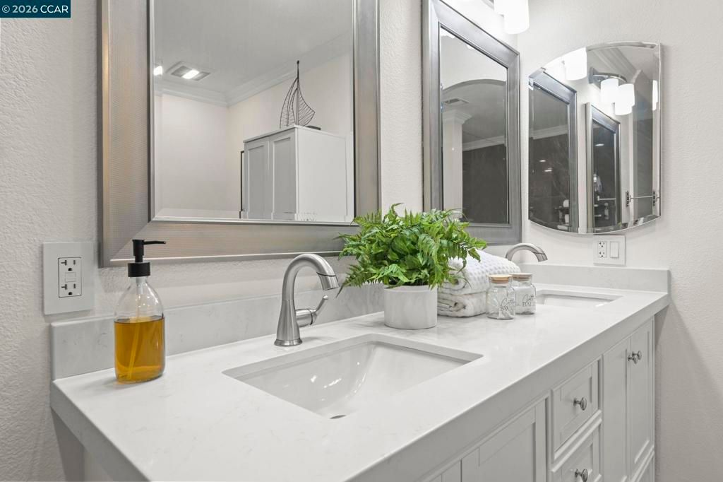 Image 22 of property listing at 1713 1713 Geary Rd, Walnut Creek, CA 94597