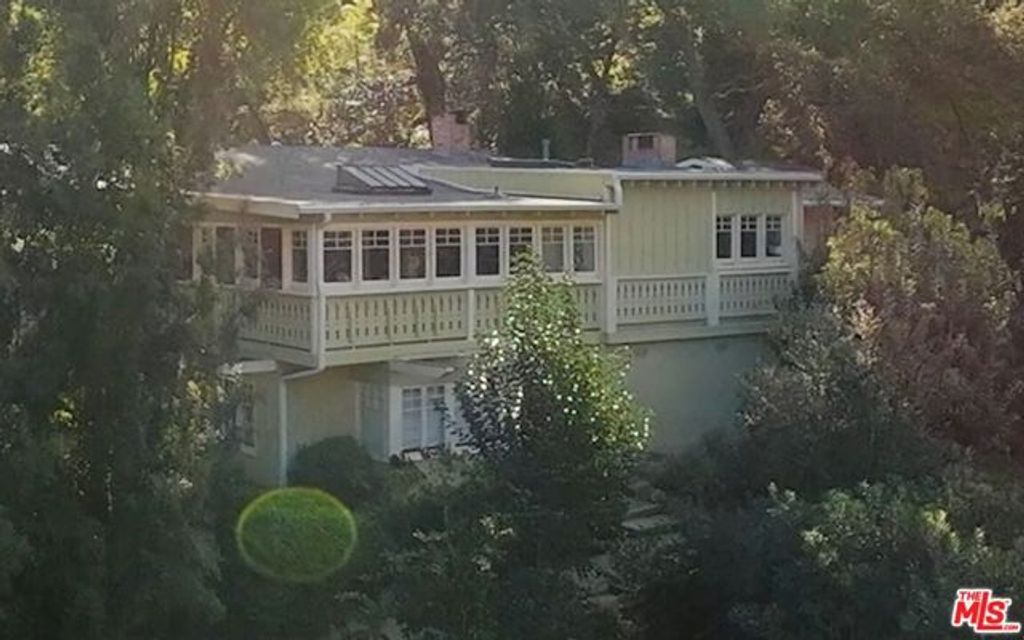 2049 Oakstone Way, Los Angeles, CA 90046