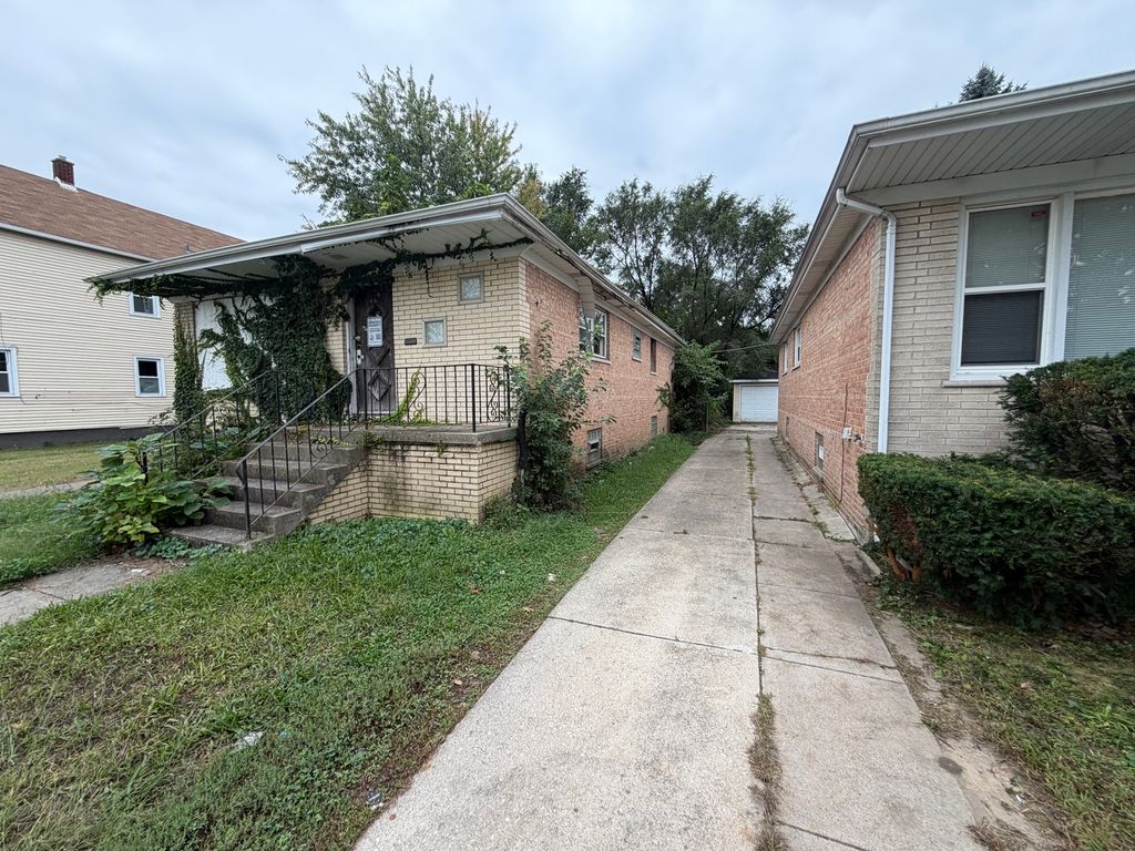 319 154th Place, Calumet City, IL 60409 — photo 2