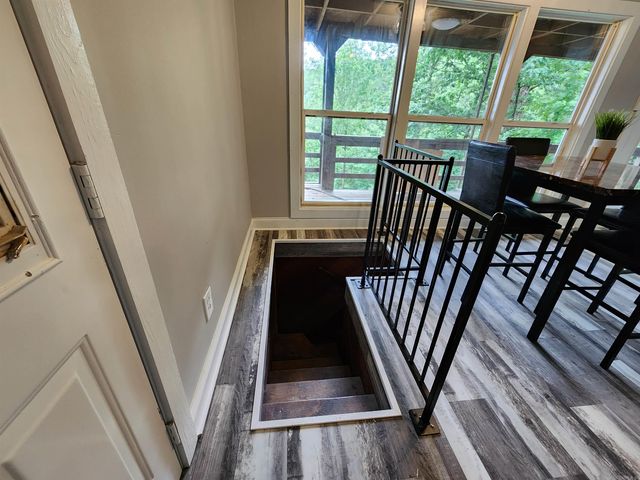 211 Burnt Rock Falls Road, Fairfield Bay, AR 72088