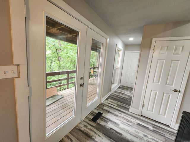 211 Burnt Rock Falls Road, Fairfield Bay, AR 72088