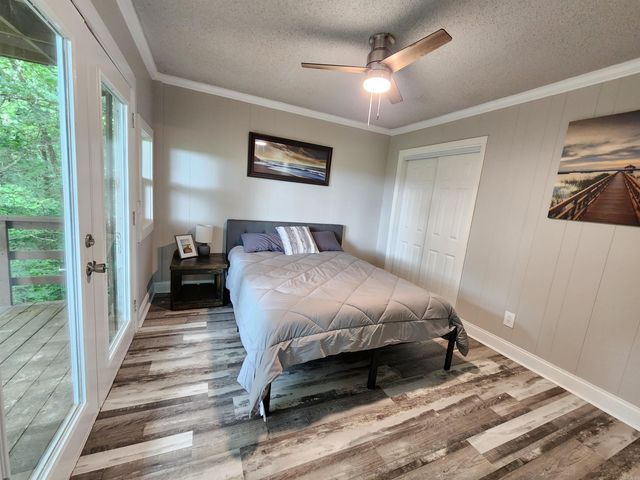 211 Burnt Rock Falls Road, Fairfield Bay, AR 72088