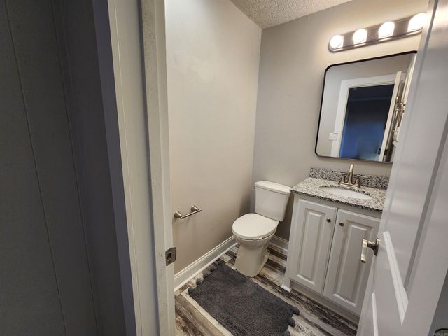 211 Burnt Rock Falls Road, Fairfield Bay, AR 72088