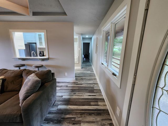 211 Burnt Rock Falls Road, Fairfield Bay, AR 72088