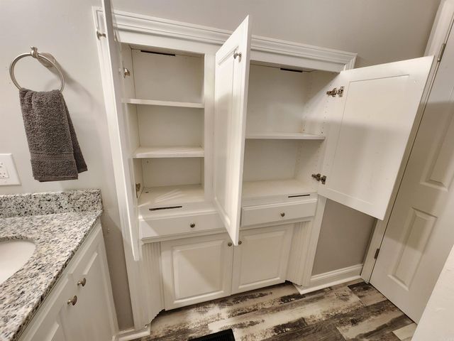 211 Burnt Rock Falls Road, Fairfield Bay, AR 72088