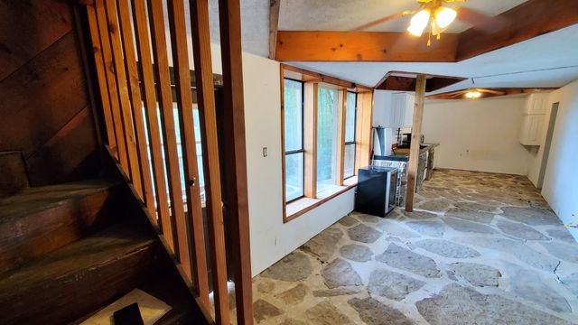 211 Burnt Rock Falls Road, Fairfield Bay, AR 72088