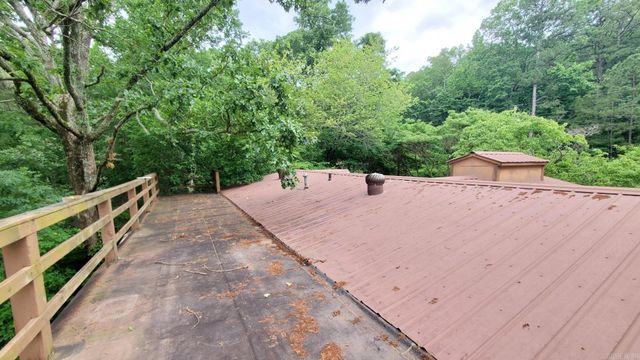 211 Burnt Rock Falls Road, Fairfield Bay, AR 72088
