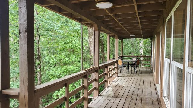 211 Burnt Rock Falls Road, Fairfield Bay, AR 72088