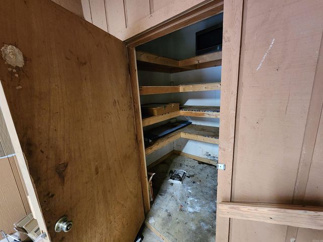 211 Burnt Rock Falls Road, Fairfield Bay, AR 72088