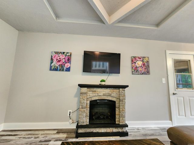 211 Burnt Rock Falls Road, Fairfield Bay, AR 72088