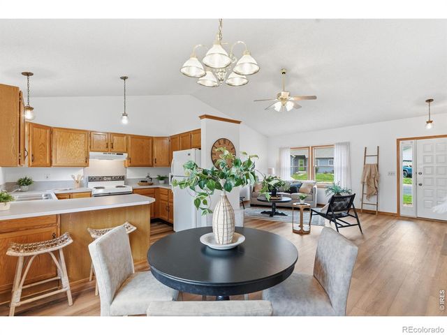 4262 Pin Oak Drive, Loveland, CO 80538