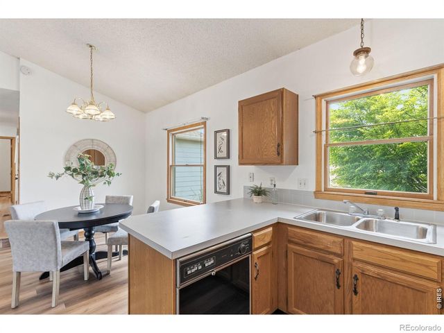 4262 Pin Oak Drive, Loveland, CO 80538