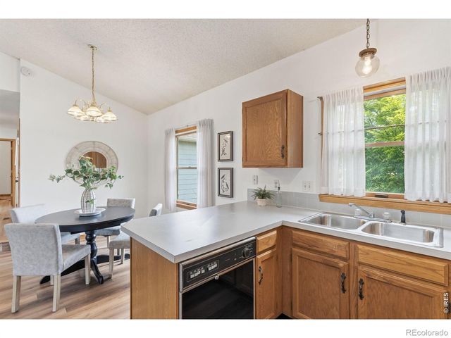 4262 Pin Oak Drive, Loveland, CO 80538