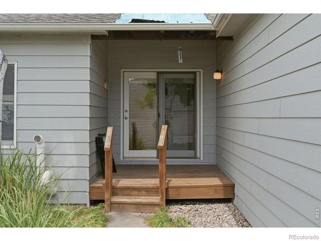 4262 Pin Oak Drive, Loveland, CO 80538