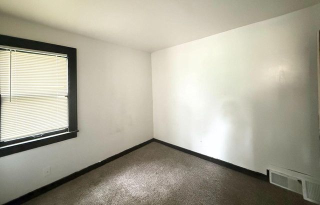 4668 N 29th STREET, Milwaukee, WI 53209