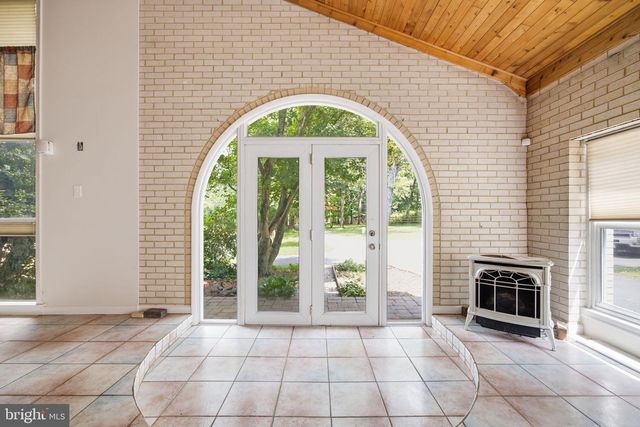 10108 BAILEYSBURG LN, Nokesville, VA 20181