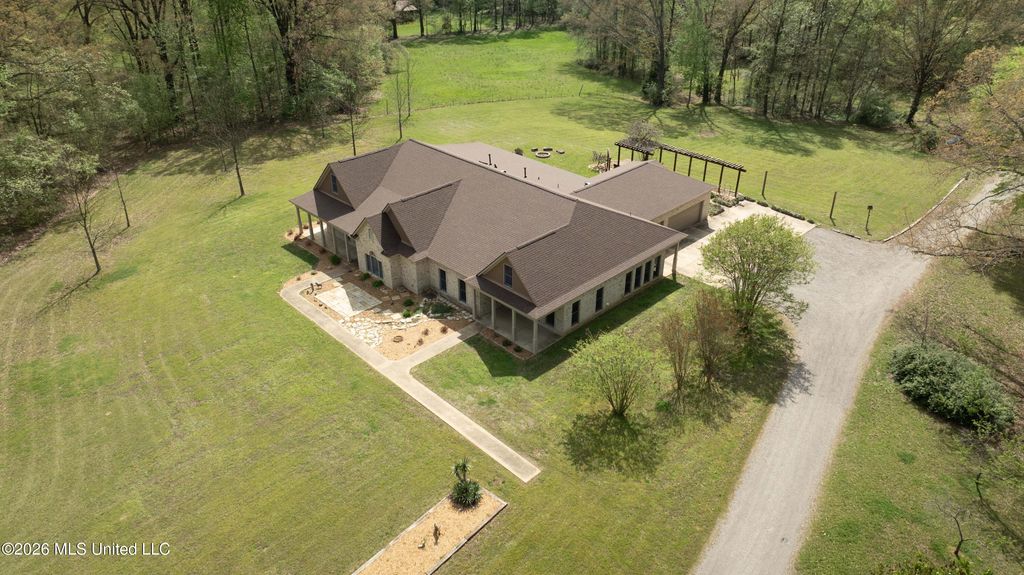 3555 S Fogg Road, Hernando, MS 38632 — photo 2