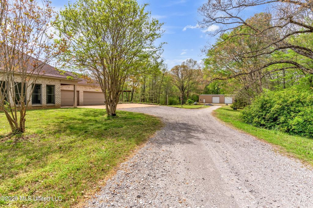 3555 S Fogg Road, Hernando, MS 38632 — photo 5