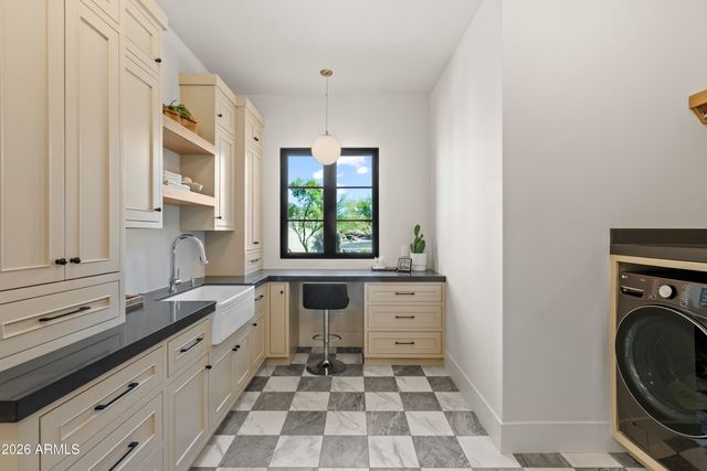 3897 S SUMMIT Trail, Gold Canyon, AZ 85118