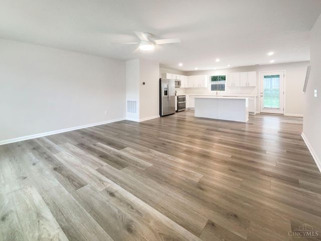 105 Cedarwood Drive, Pierce Twp, OH 45102