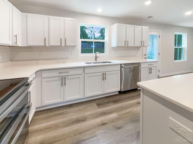 105 Cedarwood Drive, Pierce Twp, OH 45102