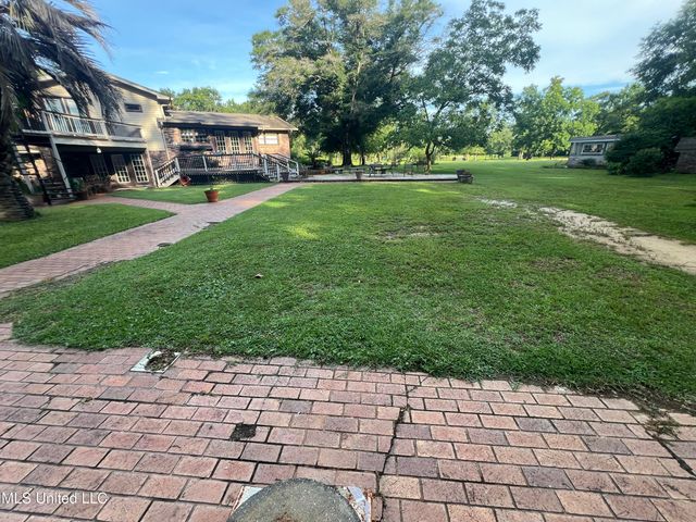 19589 Juniper Drive, Saucier, MS 39574