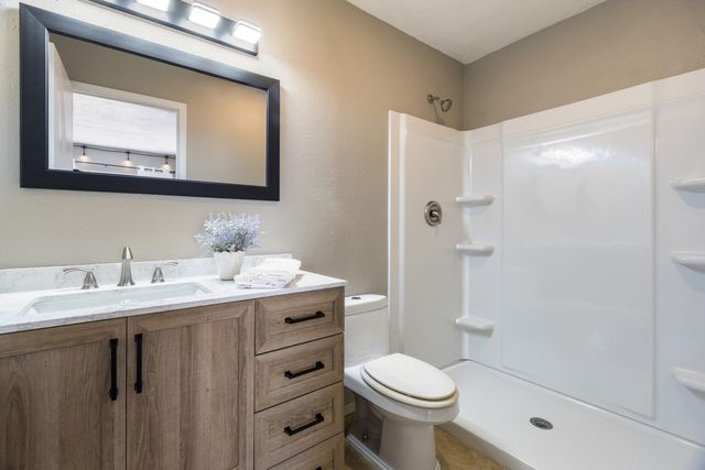10241 Las Casitas Court NE, Albuquerque, NM 87111
