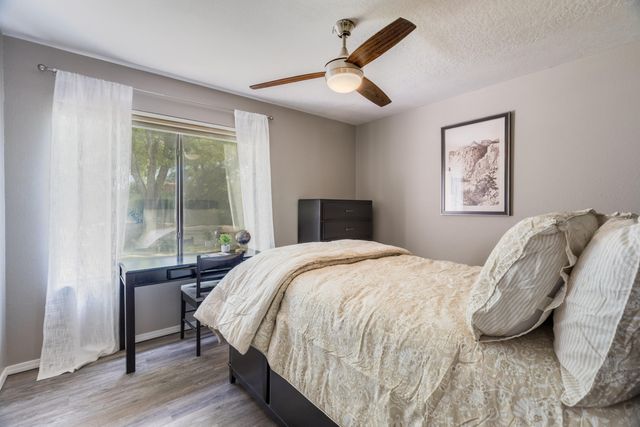 10241 Las Casitas Court NE, Albuquerque, NM 87111