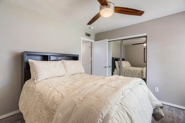 10241 Las Casitas Court NE, Albuquerque, NM 87111