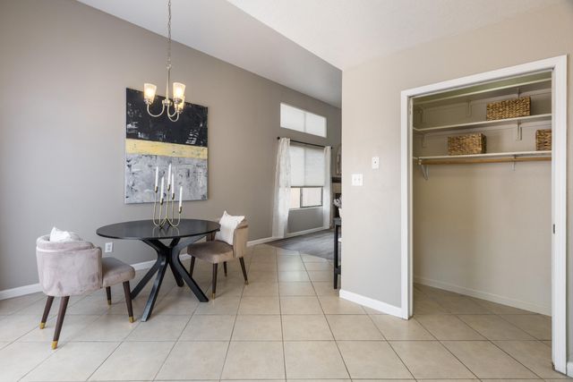 10241 Las Casitas Court NE, Albuquerque, NM 87111